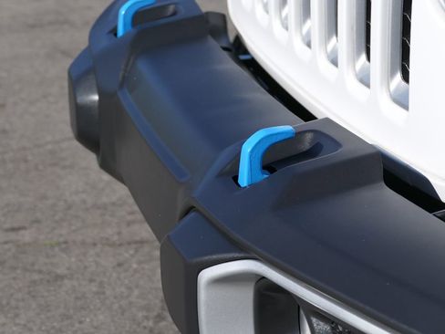 Used 2022 Jeep Wrangler Unlimited Sahara w/ Safety Group image 9