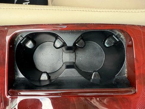 Used 2010 Lexus LS 460 image 34