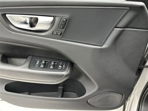 Certified 2025 Volvo XC60 B5 Plus image 13