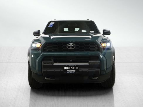 Used 2025 Toyota 4Runner TRD Off-Road Premium AWD/4WD image 2