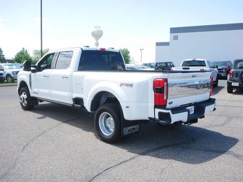 Used 2023 Ford F350 Platinum AWD/4WD image 7