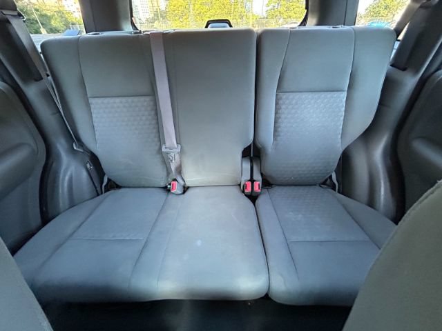 Used 2006 Jeep Liberty Sport AWD/4WD image 24