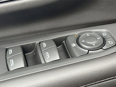 Used 2023 GMC Yukon XL SLE w/ Gmc Pro Safety Plus Package image 12