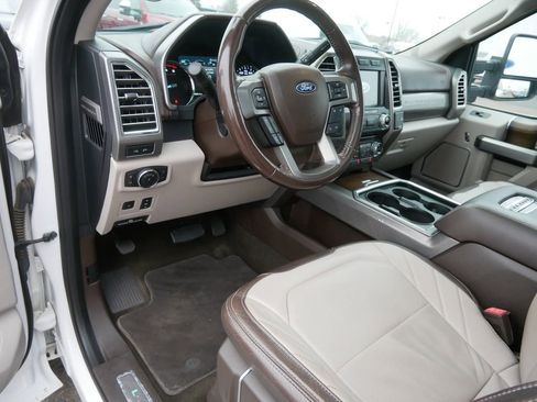 Used 2018 Ford F250 Limited w/ FX4 Off-Road Package image 13