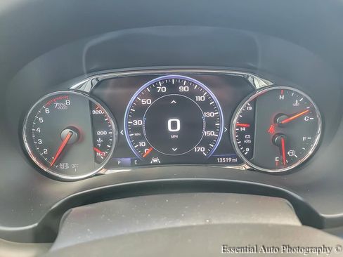 Used 2024 GMC Terrain Denali w/ Denali Premium Package AWD/4WD image 5