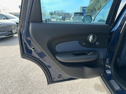 Used 2017 MINI Cooper Clubman image 14