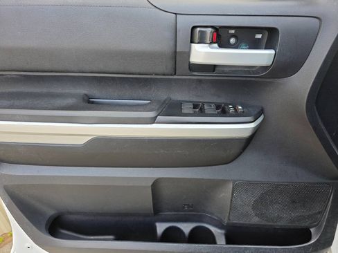 Used 2015 Toyota Tundra SR5 RWD image 18