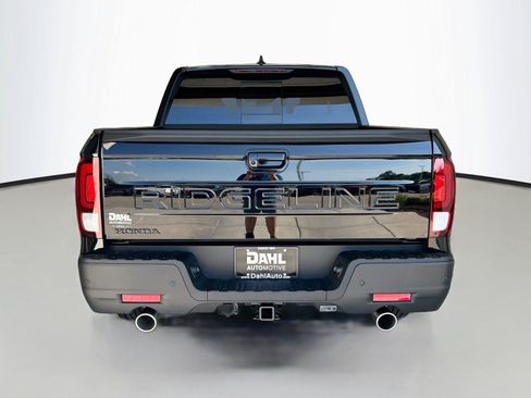 New 2026 Honda Ridgeline Black Edition image 12