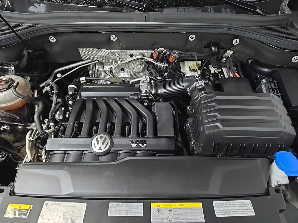 Used 2021 Volkswagen Atlas Cross Sport SEL Premium AWD/4WD image 13