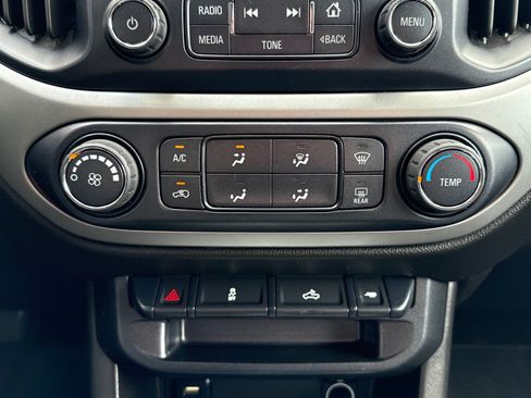 Used 2018 Chevrolet Colorado LT w/ LT Convenience Package AWD/4WD image 22