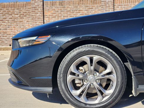 Certified 2023 Honda Accord EX image 10