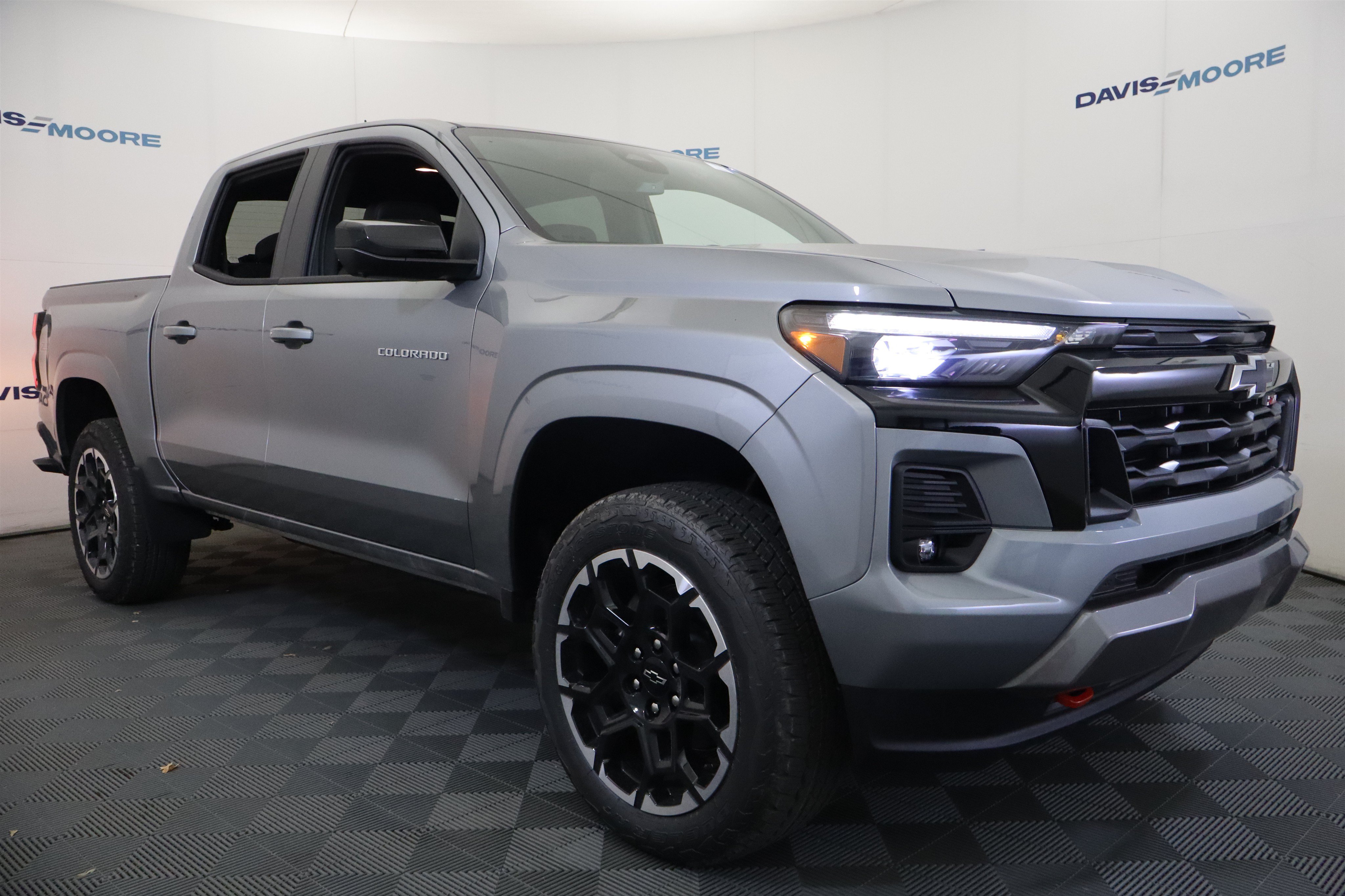 New 2026 Chevrolet Colorado Z71 w/ Technology Package AWD/4WD image 3