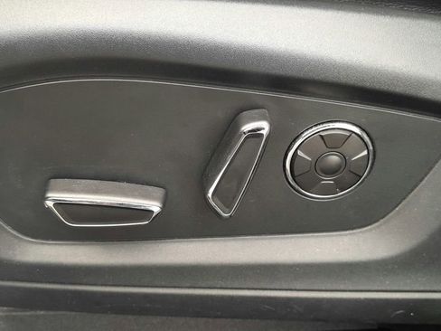 Used 2020 Ford Explorer ST w/ ST Street Pack image 19