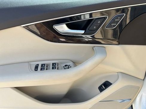 Used 2018 Audi Q7 3.0T Premium Plus AWD/4WD image 15
