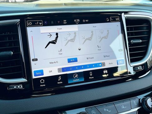 New 2026 Chrysler Voyager LX image 15