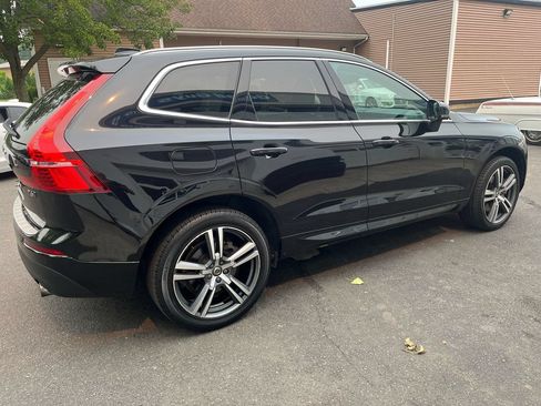 Used 2020 Volvo XC60 T6 Momentum w/ Protection Package Premier AWD/4WD image 5