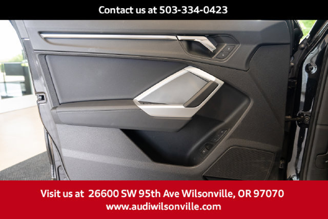 Used 2025 Audi Q3 2.0T Premium Plus w/ Premium Plus Package AWD/4WD image 22