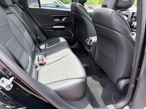 Used 2026 Mercedes-Benz GLC 300 4MATIC image 33
