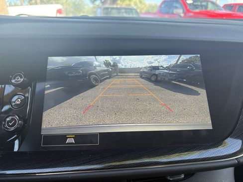 Used 2023 Buick Envision Essence FWD image 10
