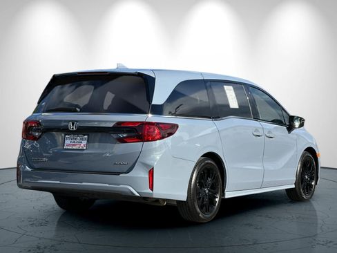 Used 2025 Honda Odyssey Sport-L image 4