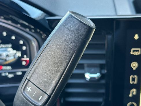 Used 2023 GMC Sierra 1500 Elevation image 32