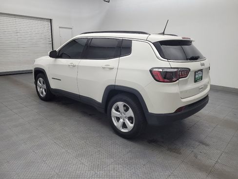 Used 2021 Jeep Compass Latitude FWD image 3