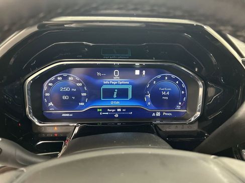 Used 2023 Chevrolet Silverado 1500 LT AWD/4WD image 13