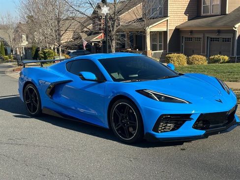 Used 2023 Chevrolet Corvette Stingray Coupe w/ 1LT image 3
