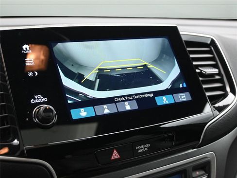 Used 2023 Honda Passport EX-L image 6