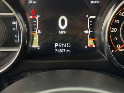 Used 2021 Jeep Wrangler Unlimited Sahara AWD/4WD image 37