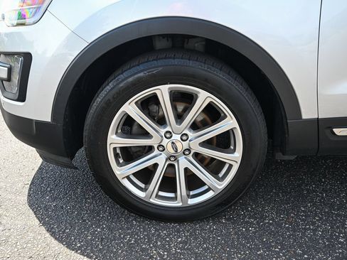 Used 2016 Ford Explorer Limited AWD/4WD image 12