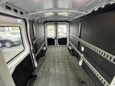 Used 2022 Ford Transit 250 Medium Roof AWD w/ Load Area Protection Package image 22