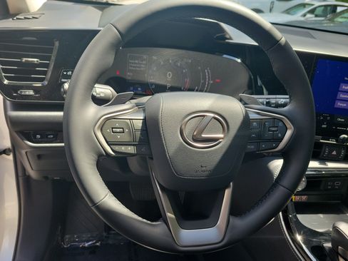 Certified 2025 Lexus NX 250 FWD w/ Accessory Package (K3) image 24