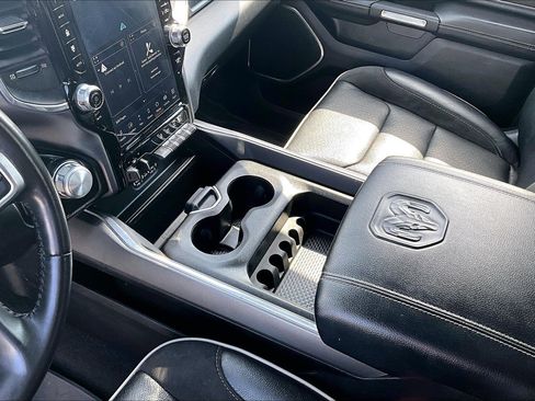 Used 2022 RAM 1500 Laramie w/ Sport Appearance Package AWD/4WD image 19