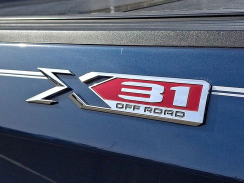 Used 2022 GMC Sierra 1500 SLT w/ SLT Premium Package AWD/4WD image 31