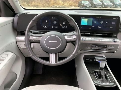 Used 2024 Hyundai Kona SEL image 17