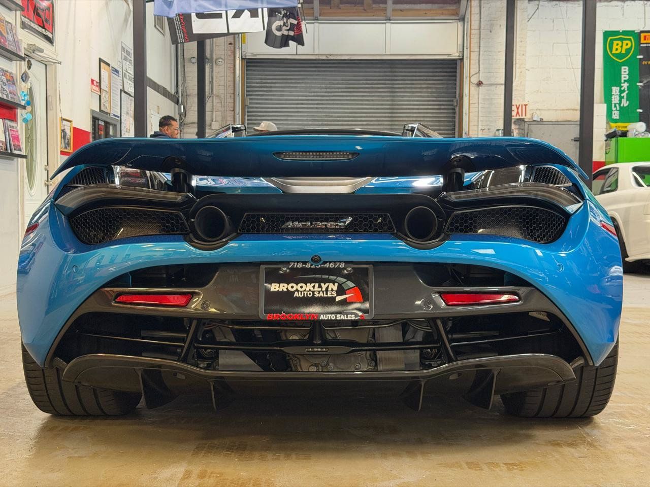Used 2020 McLaren 720S Luxury RWD image 8