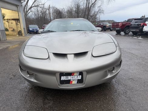 Used 2000 Pontiac Firebird Convertible image 2