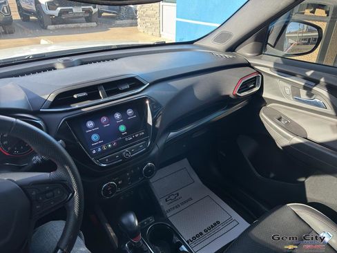 Used 2021 Chevrolet TrailBlazer RS w/ Sun and Liftgate Package image 21