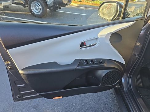 Certified 2018 Toyota Prius Prime Plus image 16