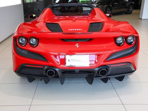 Certified 2022 Ferrari F8 Tributo RWD image 45