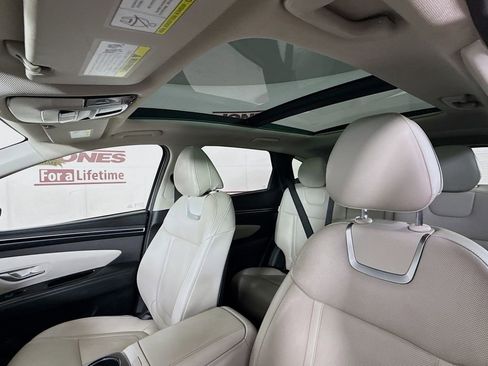 Used 2024 Hyundai Tucson Limited image 11