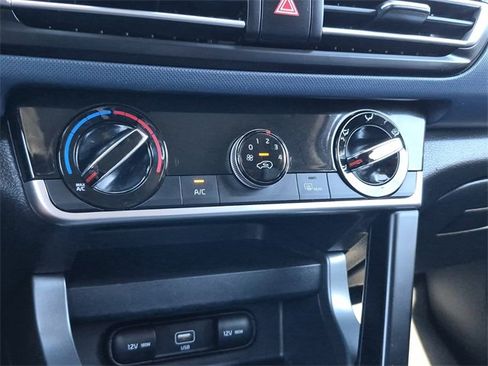 Used 2021 Kia Seltos S image 33