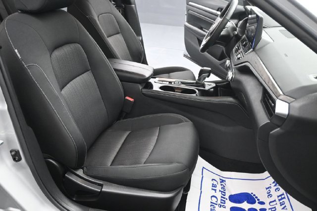 Used 2023 Nissan Altima 2.5 SV w/ SV Premium Package FWD image 39