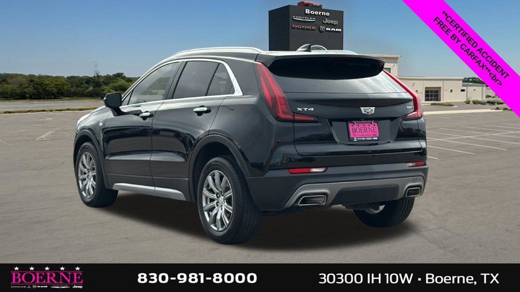 Used 2021 Cadillac XT4 Premium Luxury w/ Cold Weather Package FWD image 5