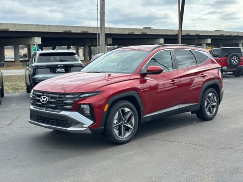 New 2026 Hyundai Tucson SEL FWD image 3