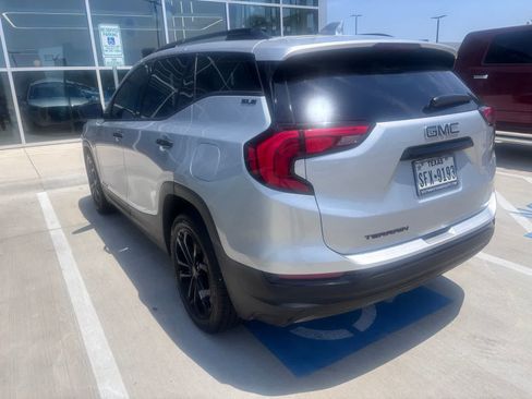 Used 2021 GMC Terrain SLE w/ Elevation Edition FWD image 5