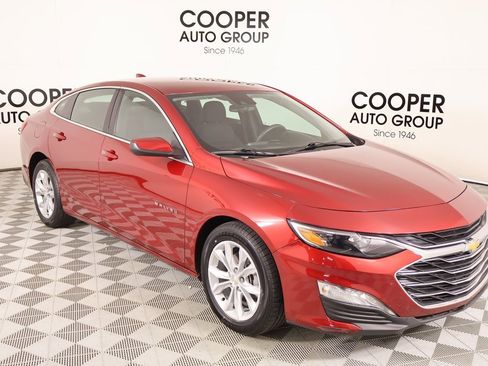 Used 2024 Chevrolet Malibu LT image 1