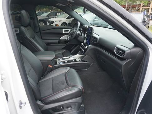 Used 2024 Ford Explorer ST w/ Equipment Group 401A AWD/4WD image 3