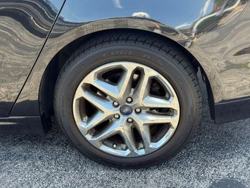 Used 2013 Ford Fusion SE FWD image 6